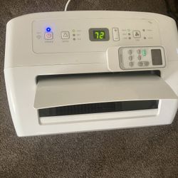 Hisense 115V 8000 BTU portable air conditioner (Energy Star Compliant)