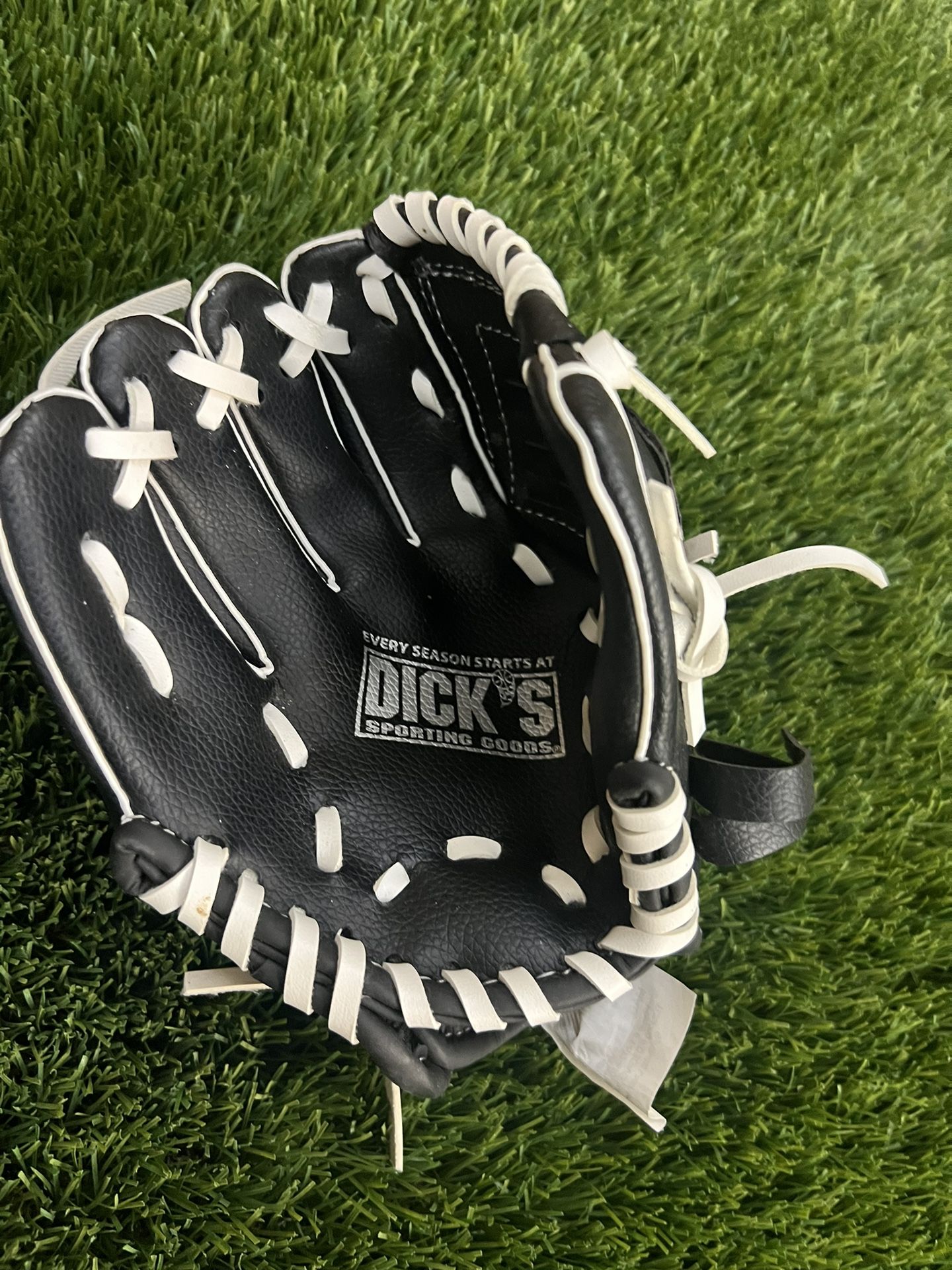 T Ball Glove
