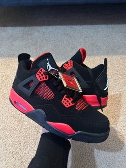 Jordan 4 (Red Thunder)