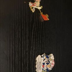 Minne Mouse And Mary Poppins Pin Bought From Disneyland Pin Shop