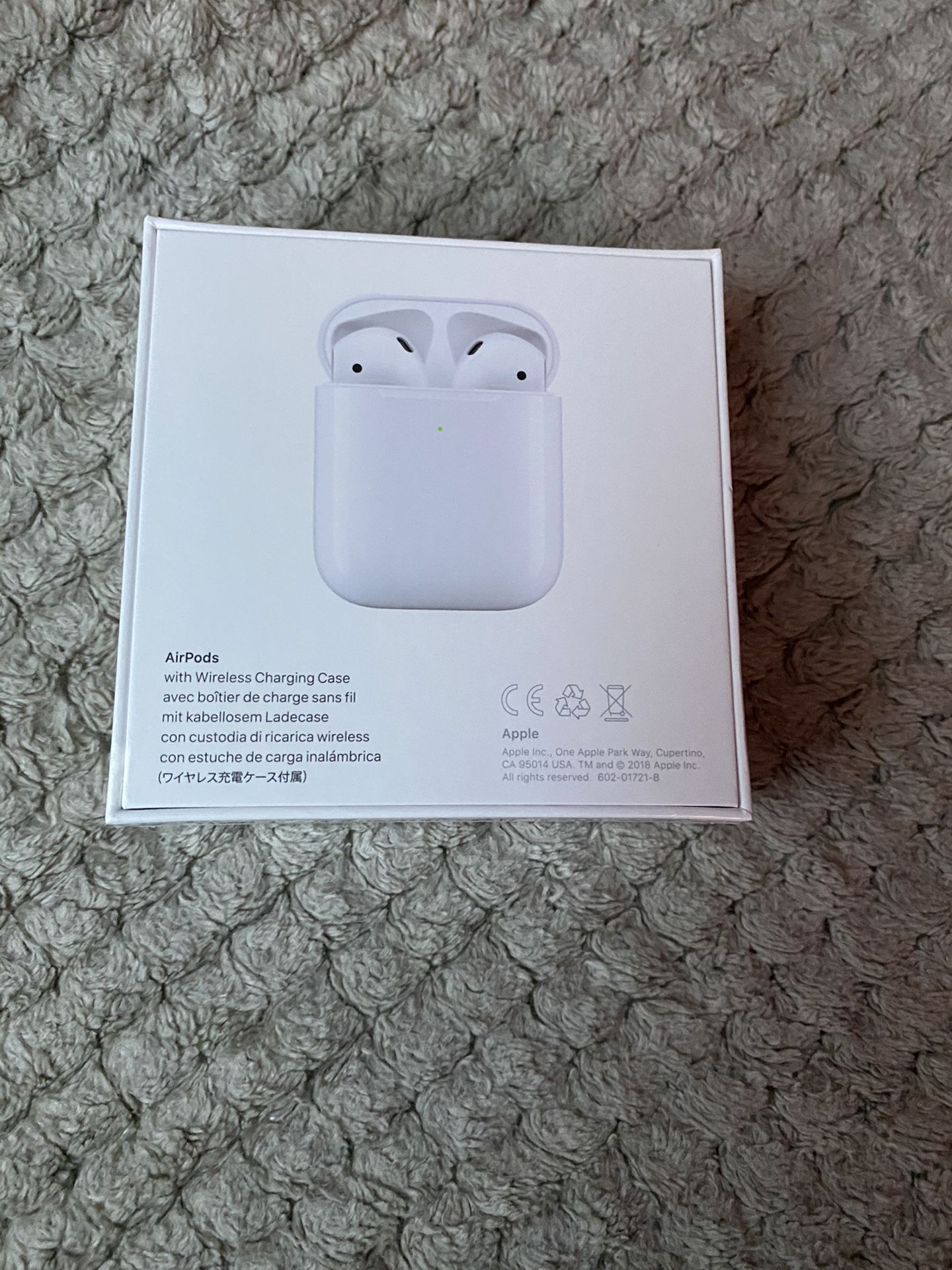 Apple AirPods 2nd Gen Wireless Charging Case