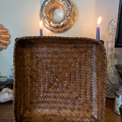 Vintage Handwoven Wicker Basket Tray – 12” Rustic Boho Farmhouse Decor