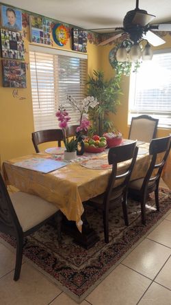 Heirloom Dinning table