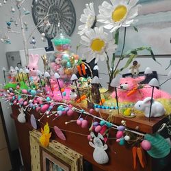 Easter Decorations Whole Lot One Price Some Vintage Lights too.