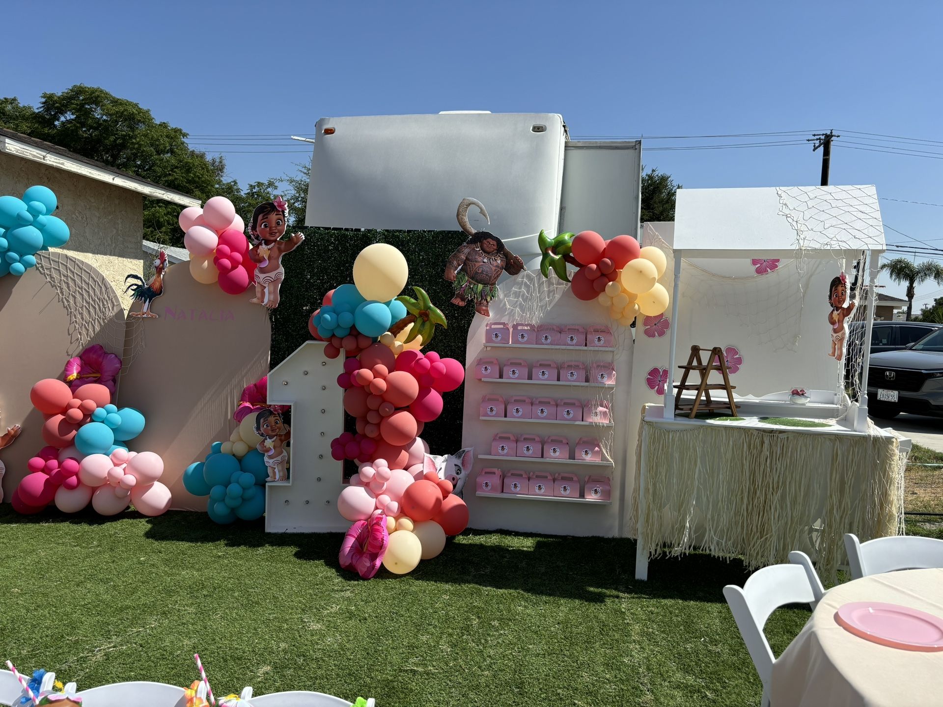 Favor BackDrop