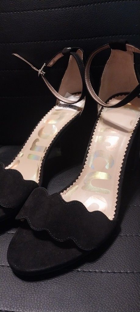 New Circus Black High Heels Size 10