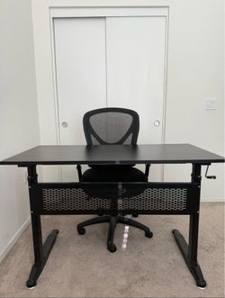 Black Adjustable Standing Desk