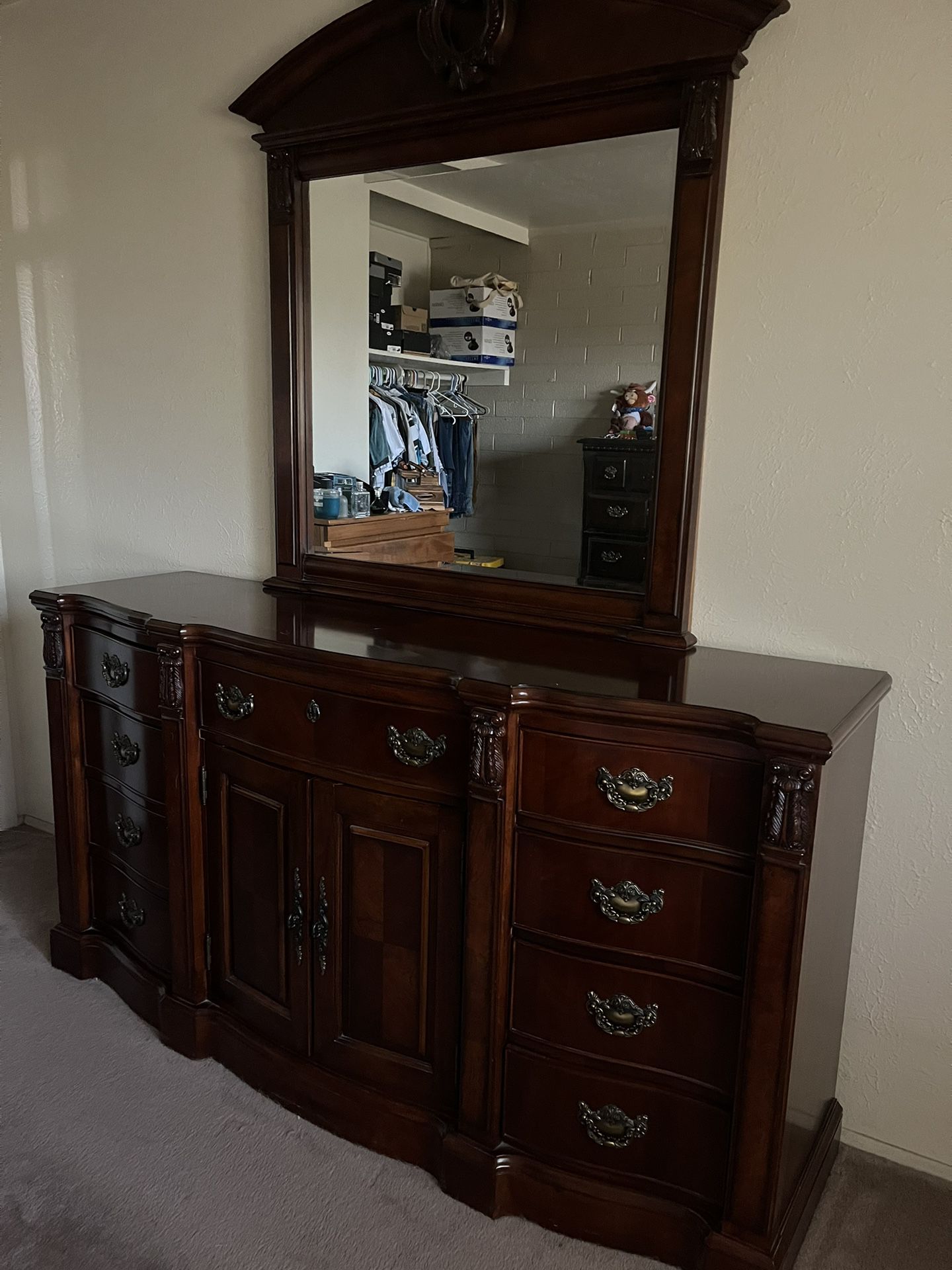 Brand name Dresser With mirror 