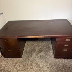 Free Executive Desk Geva Collection Gunlocke 3 Piece Desk