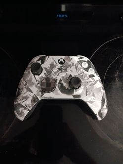 XBOX WIRELESS CONTROLLER ARCTIC CAMO EDITION