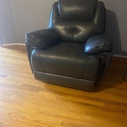 Couch And Recliner Set