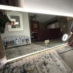 Bathroom LED loop Mirror 
