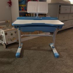 Kids Desk 