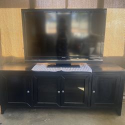 tv & cabinet 