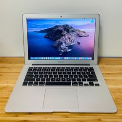 🍎Apple MacBook Air 13” Intel Core i5 Processor/8GB RAM/256GB Storage⚡️🔥Laptop Comes with Microsoft Office, Logic Pro, Adobe, Final Cut💻 1 Year Warr
