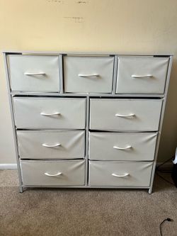 Dresser