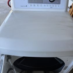 Wash and Dryer (Sold Together)