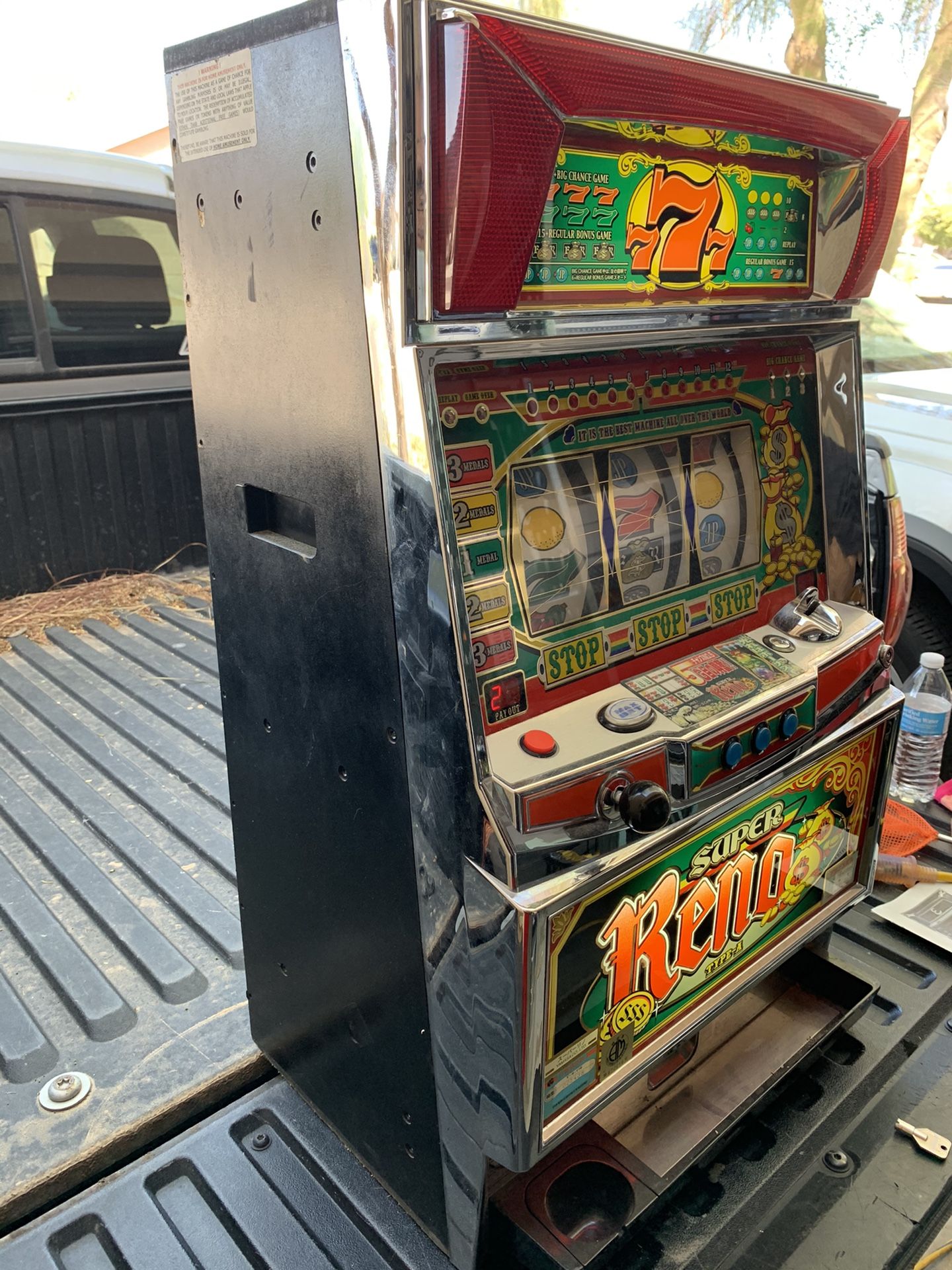Super Reno Slot Machine w/ Key & Manual for Sale in Tolleson, AZ