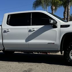 Kmc 445 Beadlock 17x9 6x139.7 +0 Offset With Toyo R/T Pro 35x12.50R17 Tires π₯π₯π₯