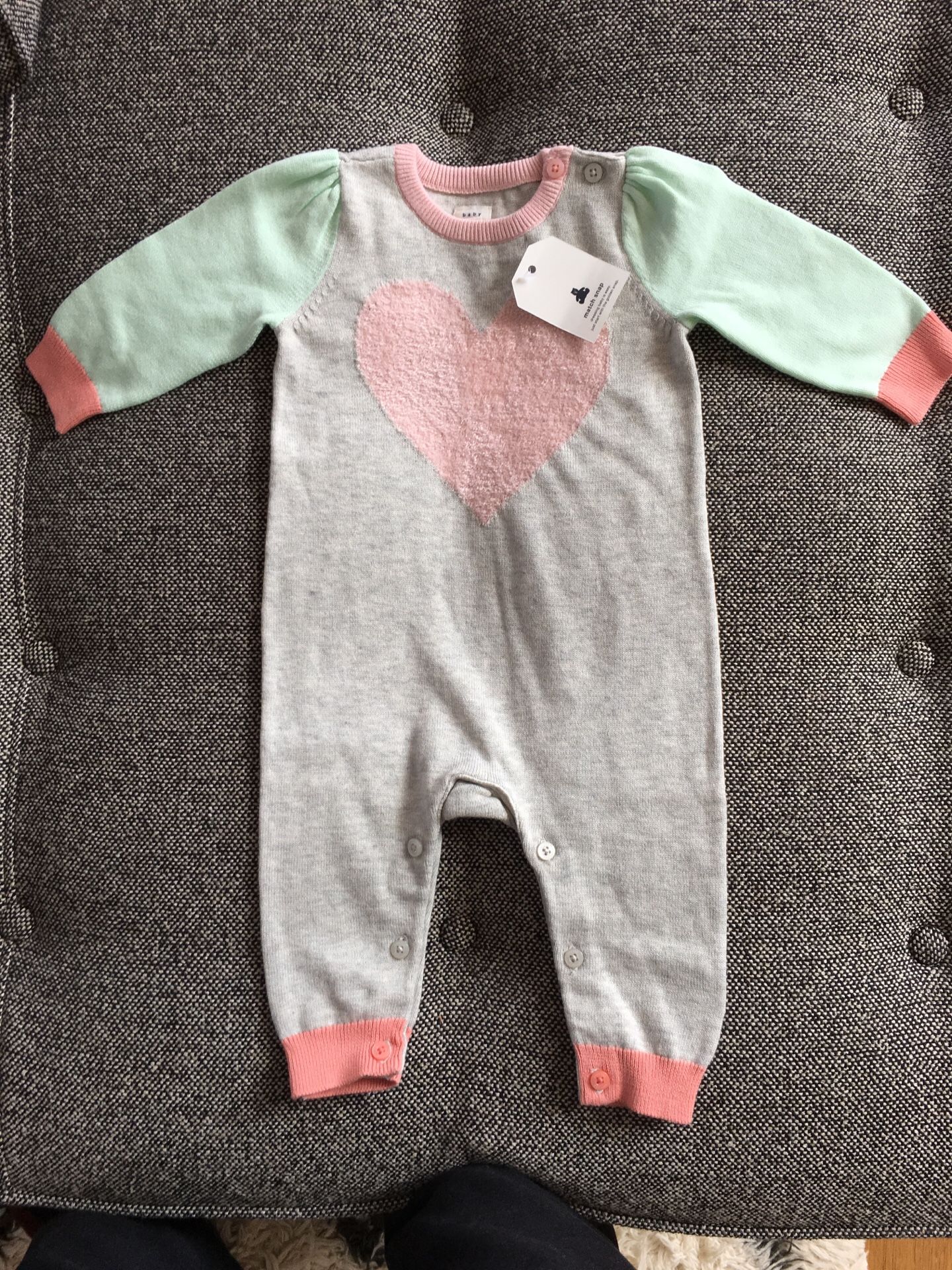 Baby gap onesie