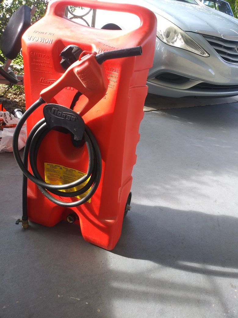 Portable gas pump