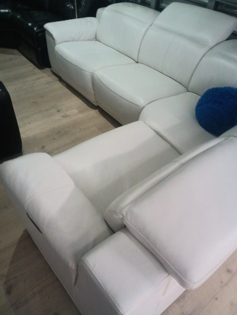 SECTIONAL GENUINE LEATHER RECLINER ELECTRIC WHITE COLOR.. DELIVERY SERVICE AVAILABLE ππ₯πβ