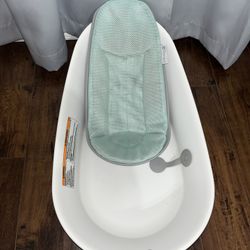 Countours Baby/Toddler Bathtub
