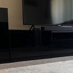 Ikea besta Tv Stand With Glass Door