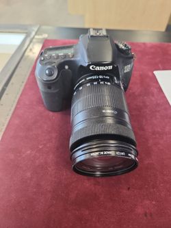 Canon camera 2272