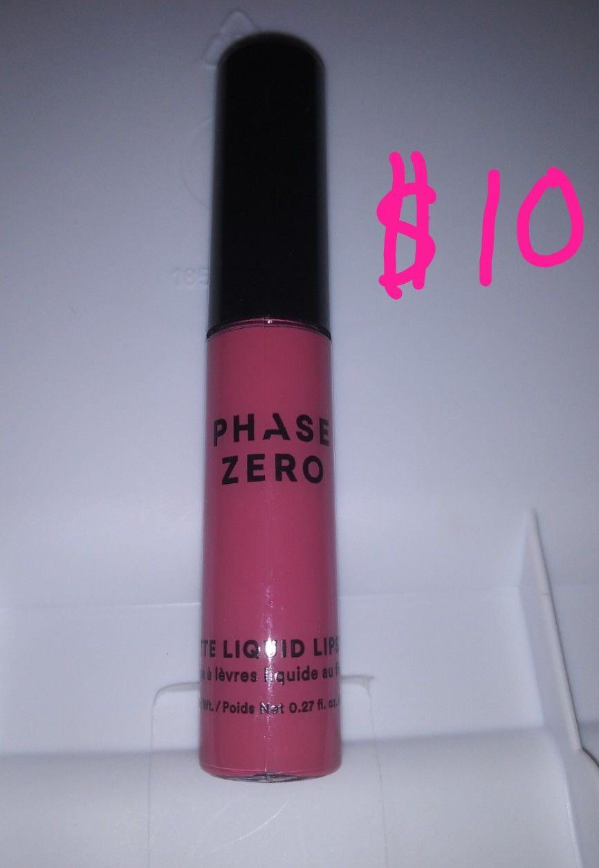 Lipsticks, lip liners, lip gloss, and 1 highlighter