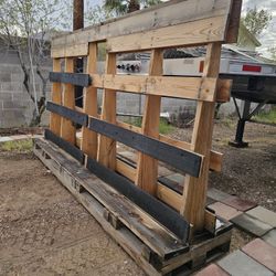 A FRAME FOR MARBLE SLABS 