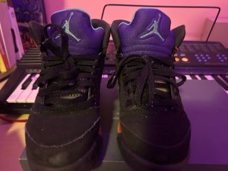 Jordan 5 purple grap trainers