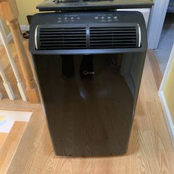 Midea Duo 14,000 BTU (12,000 BTU SACC) AC/Heater