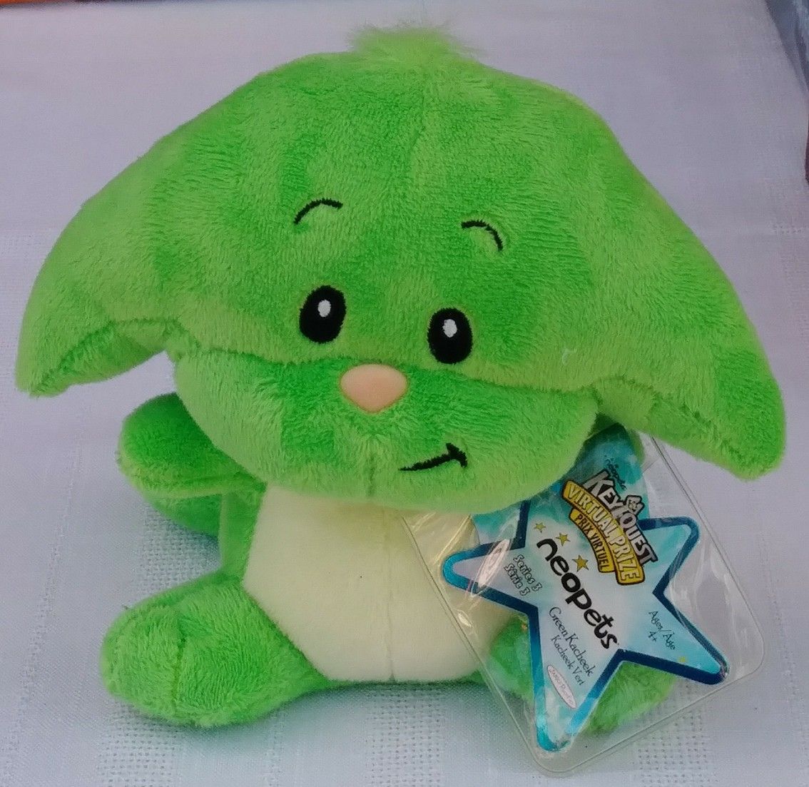NEW Factory Sealed code GREEN KACHEEK Series 3 KeyQuest Virtual Neopets plush doll