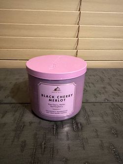 Bath & Body Works 3 wick candle Black Cherry Merlo