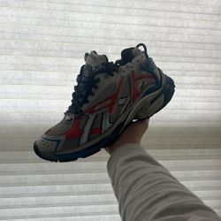 Balenciaga runners 