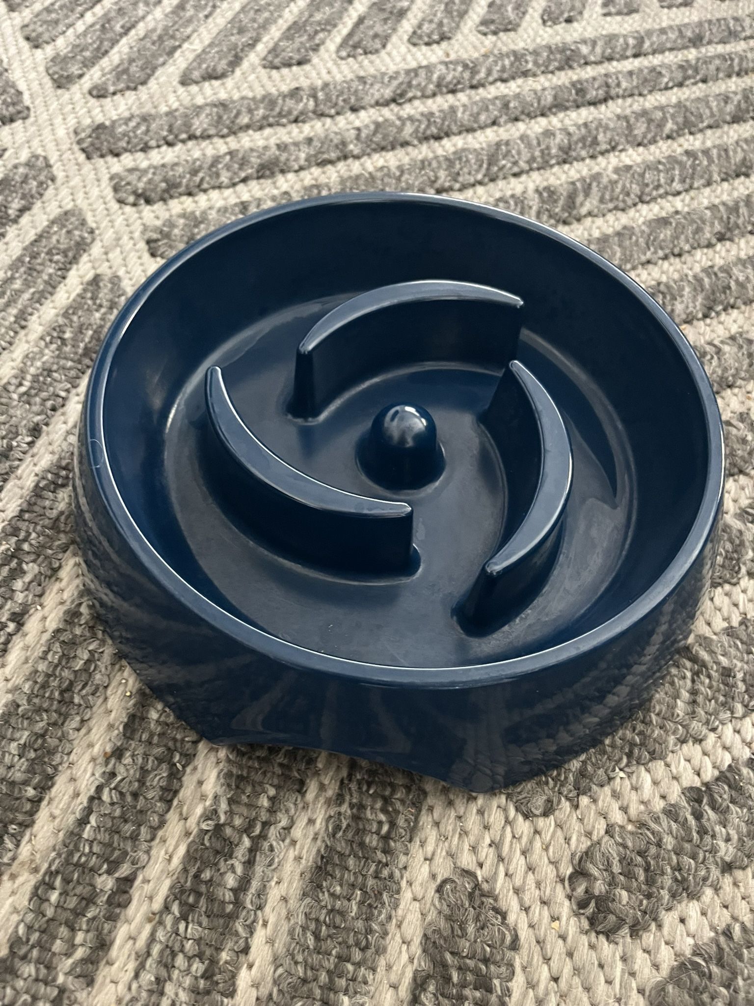 Slow Feeding Pet Food Dish
