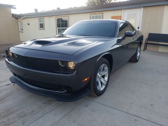 2022 Dodge Challenger SXT