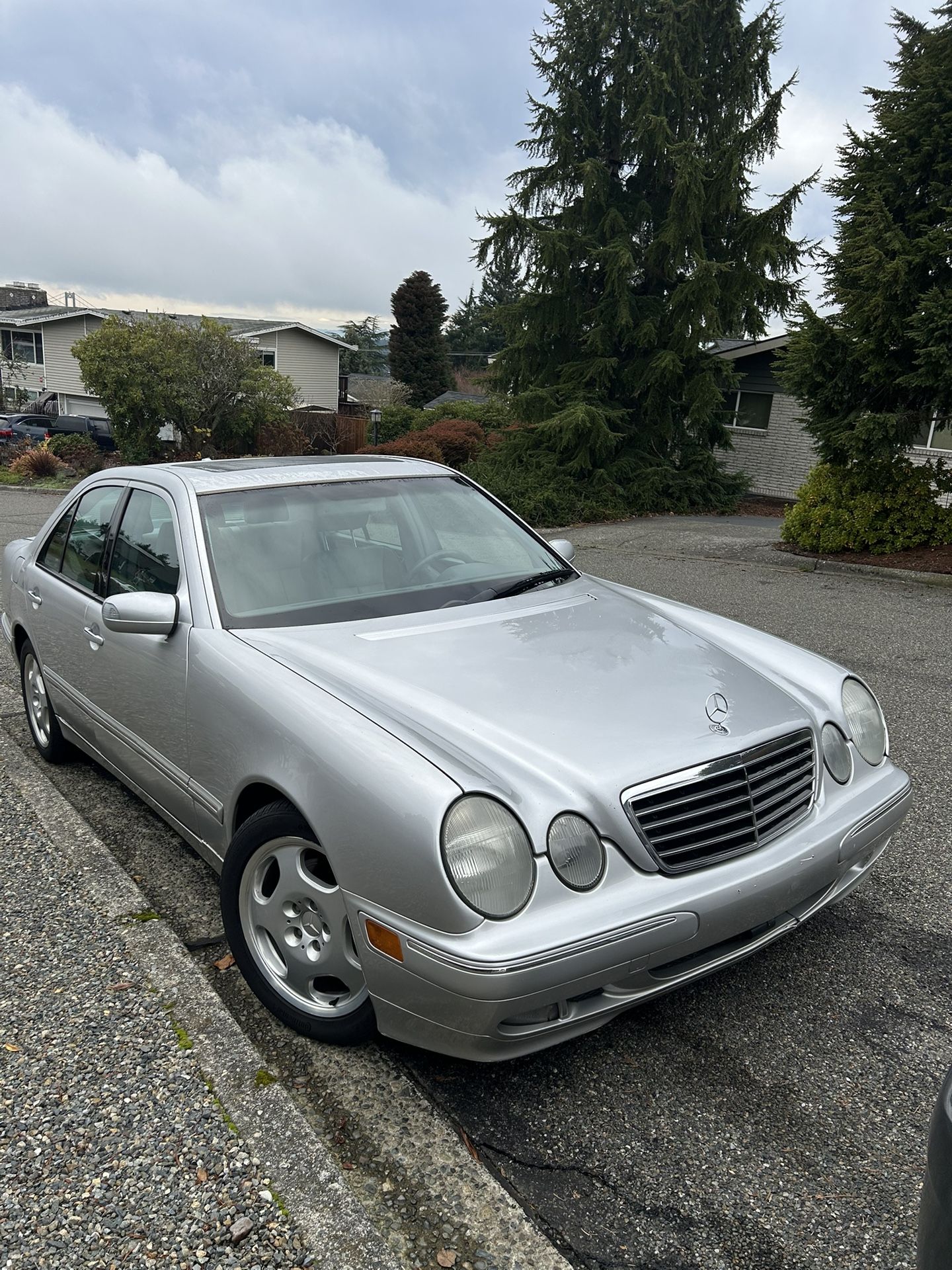 2001 Mercedes-Benz E-Class