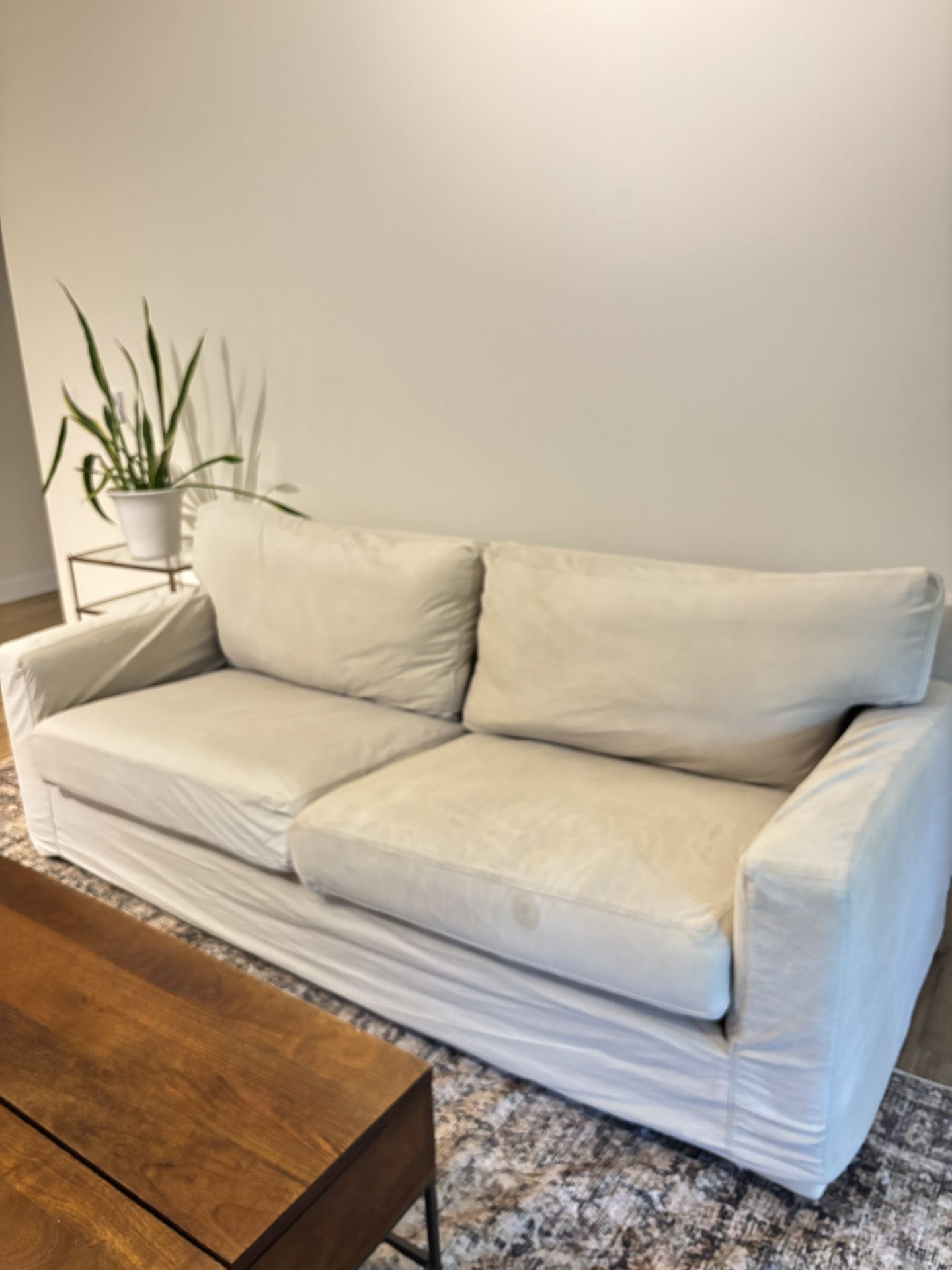 Crate And Barrel Couch W/ Pull Out Queen Bed 