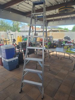 Aluminum Step Ladder