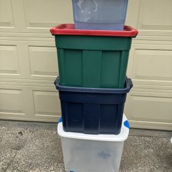 4 Storage Tote Bins
