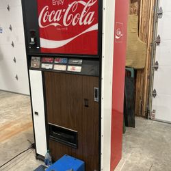 Vintage Coke Machine 