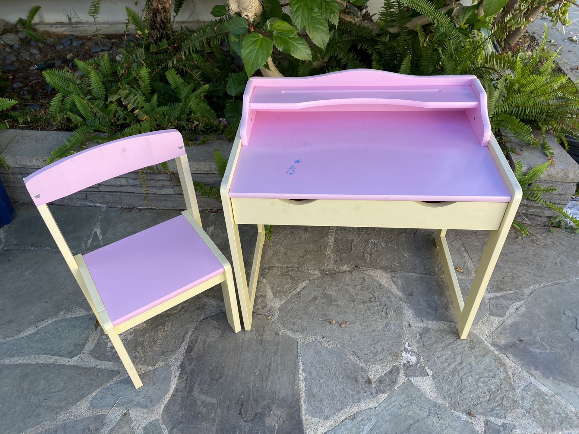 Kids desk & chair - pink. Has 1 drawer and pencil shelf