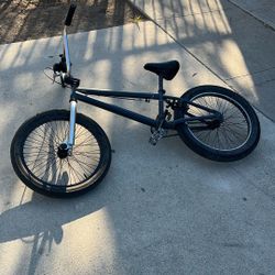 Mongoose Bmx 20 Inch (shoot Offers)