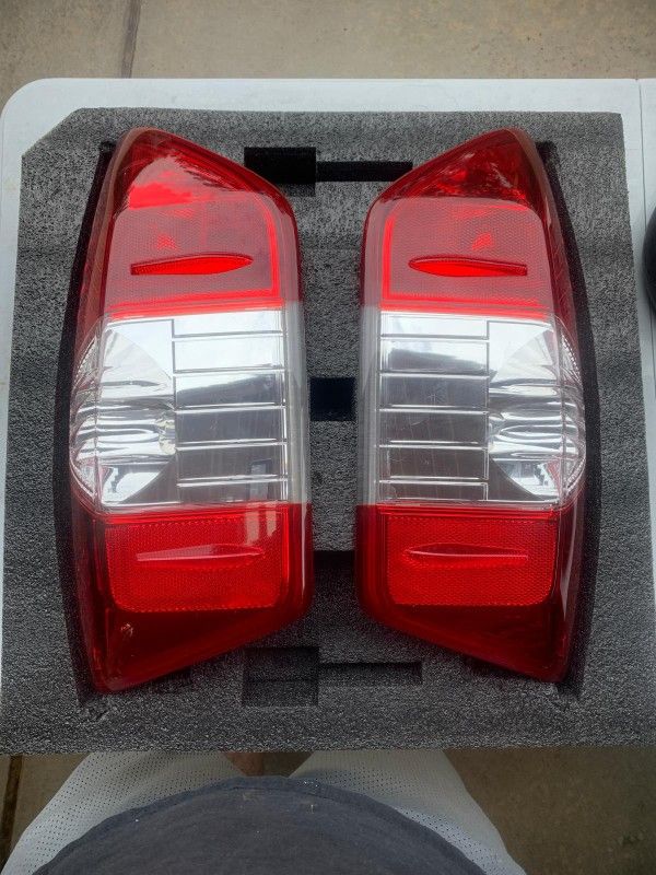 2017 Toyota Tundra Rear Light Assembly