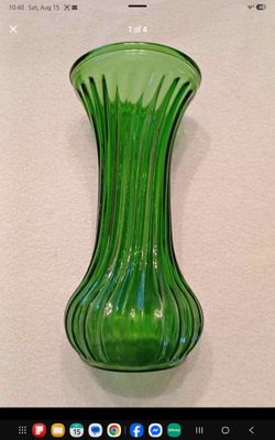 Hoosier Glass Green Swirl Bud Vase
