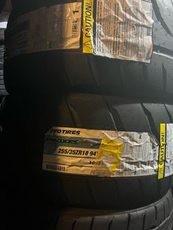 255/35ZR18 TOYO PROXES R888