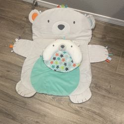 Bright Starts Tummy Time Prop & Play Baby Activity Mat for Infants, Polar Bear, Unisex