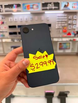iPhone 16e 128gb Cricket only
